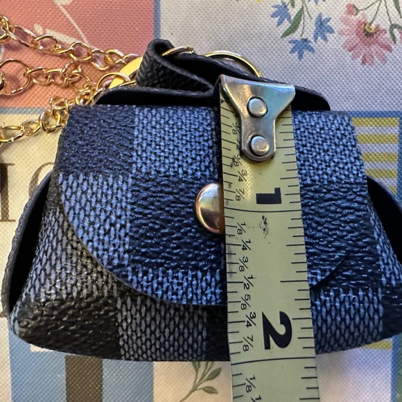 NWT grey plaid purse charm keychain - Picture 4 of 6